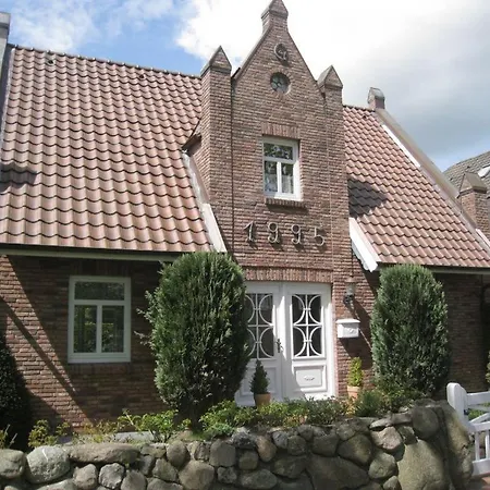 Апартаменты Haus Kuestenwind 1 *