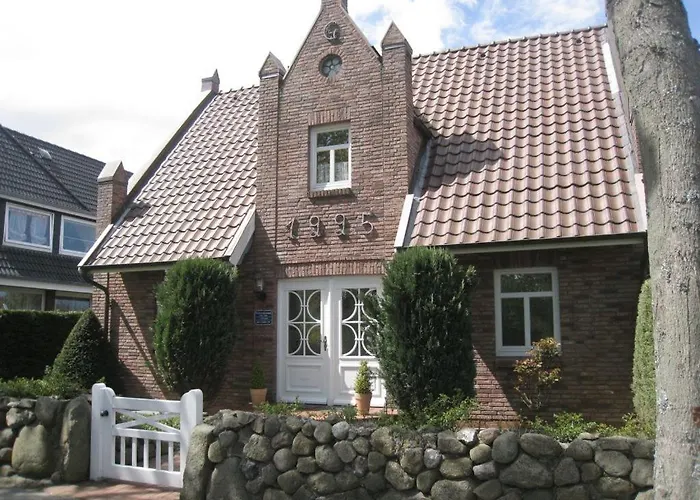 Haus Kuestenwind 1 Апартаменты Вик-ауф-Фёр