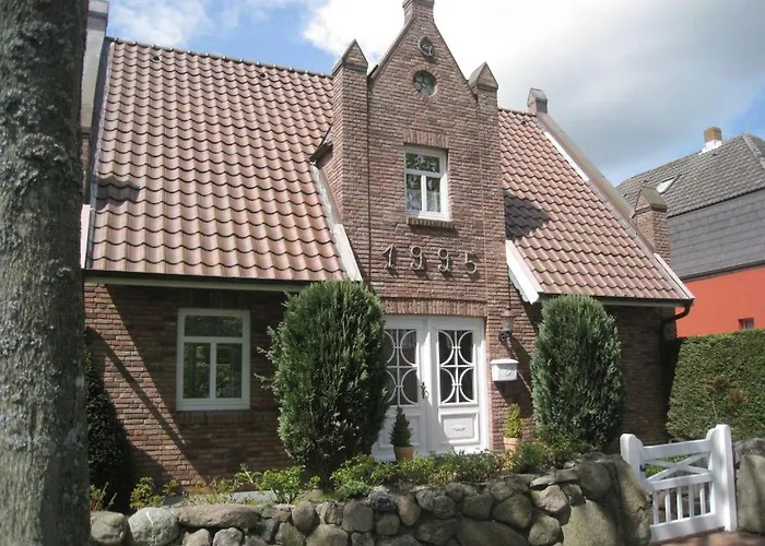 Апартаменты Haus Kuestenwind 1 *